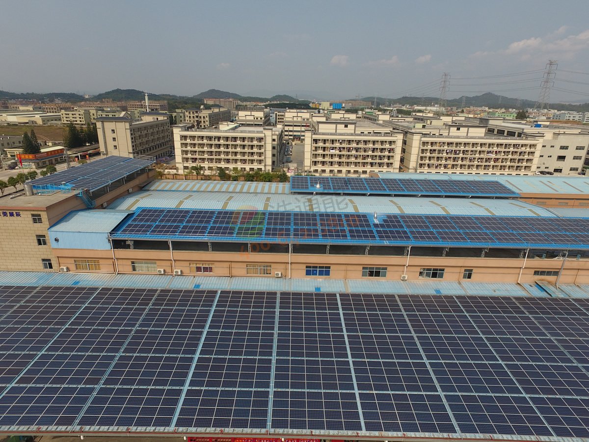 廣東施彩涂料有限公司606.96KW太陽能光伏發(fā)電宿舍樓頂安裝效果圖